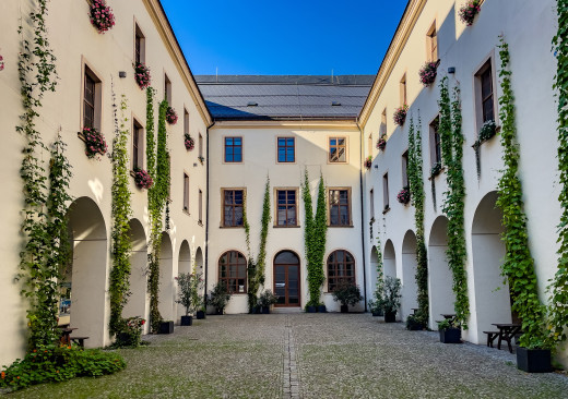 Šternberský klášter